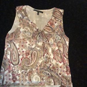 LN White House Black Market sleeveless top worn 1x